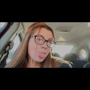 Meet your Posher, Malia